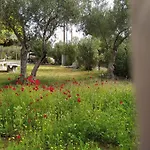 Kalyves, 2 Bedrooms, Sleeps 6, 700sqmgarden, 180m From Semesterbostad