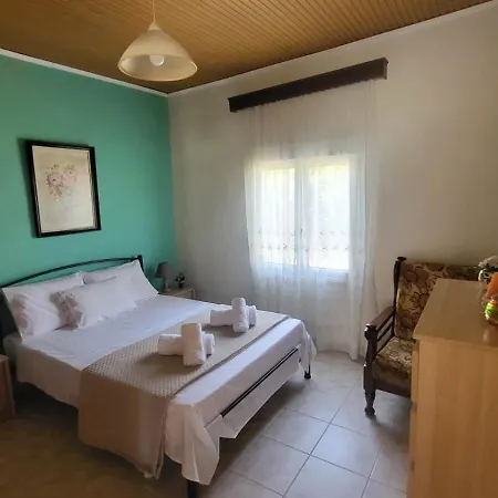 Kalyves, 2 Bedrooms, Sleeps 6, 700sqmgarden, 180m From *